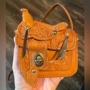 NWOT VINTAGE LEATHER MINI SADDLE PURSE